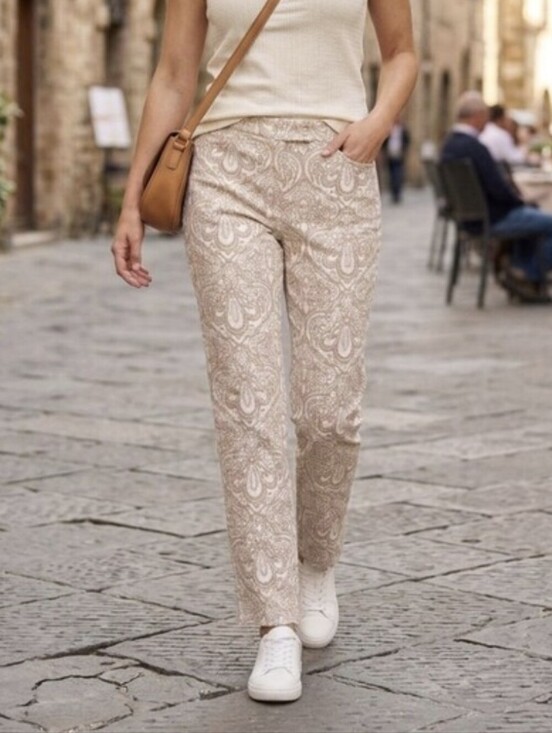 Peter Nygard Pants - Nygard Collection Women’s Beige Textured Paisley Print Dress Pants Size 12